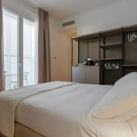 Li Bed & Breakfast 4*