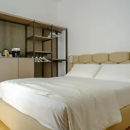Bed & Breakfast Li 4*
